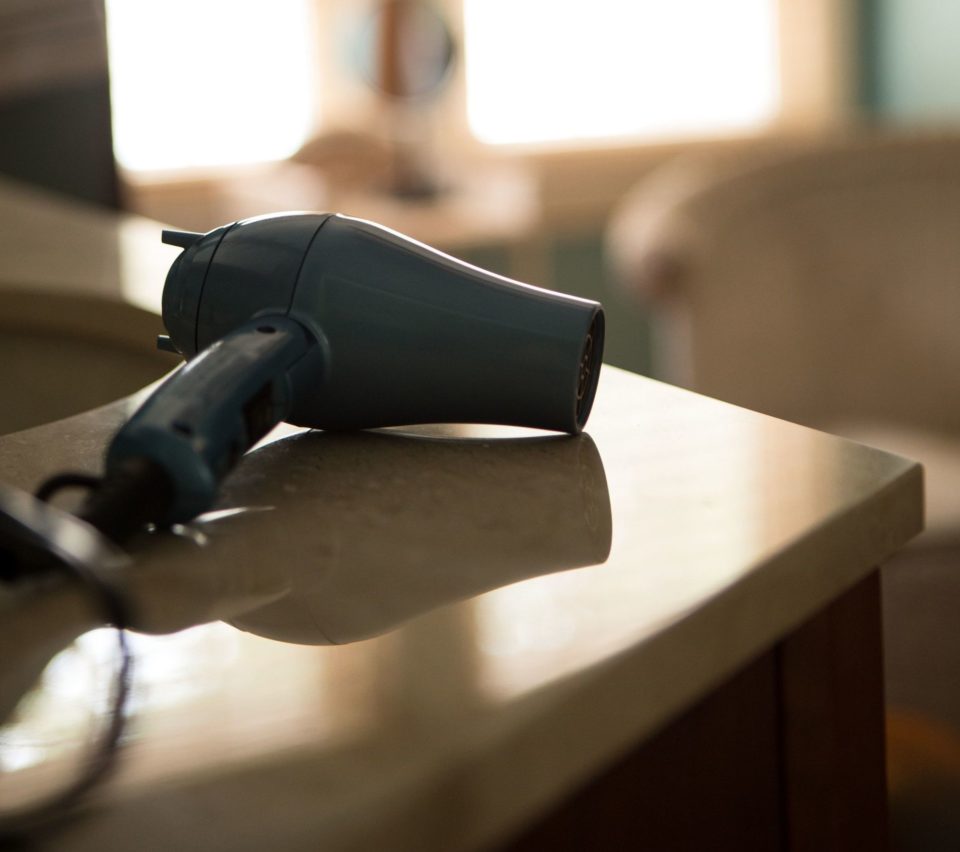 Hair dryer